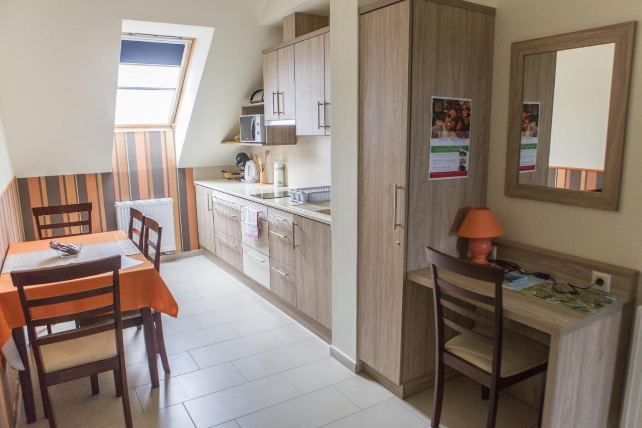 Azur Haz Gyoengyvirag Apartman Sárvár Εξωτερικό φωτογραφία